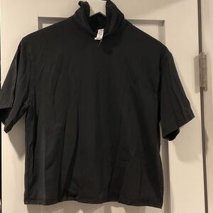 Lululemon short sleeve t neck